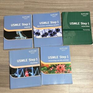 Kaplan USMLE Step 1 lecture books